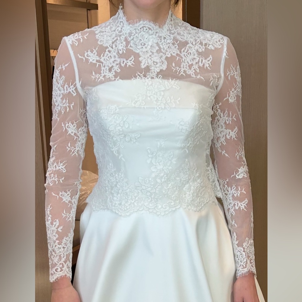 Elegant White Lace Long Sleeve Dress